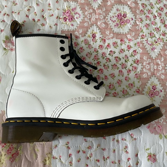 white doc martin boots - Picture 5 of 6